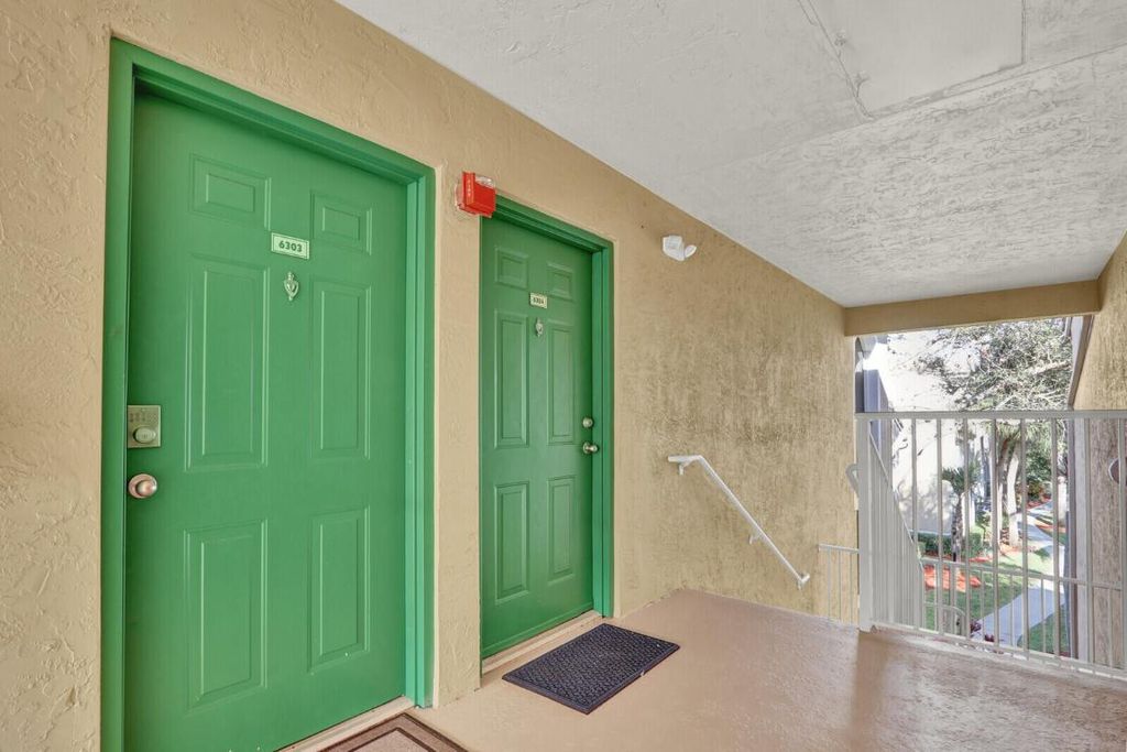 Photo of 266 Village Boulevard #6303, Tequesta, FL 33469 (MLS # R11158075)