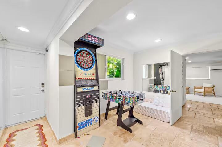 POMPANO ISLES - Residential Lease