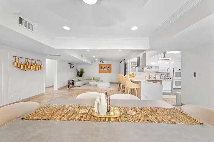 POMPANO ISLES - Residential Lease