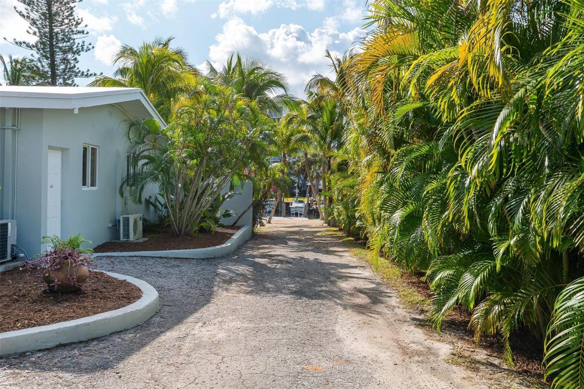 POMPANO ISLES - Residential Lease