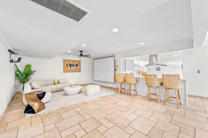 POMPANO ISLES - Residential Lease