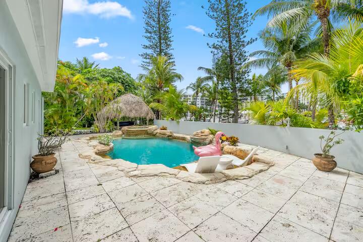 POMPANO ISLES - Residential Lease