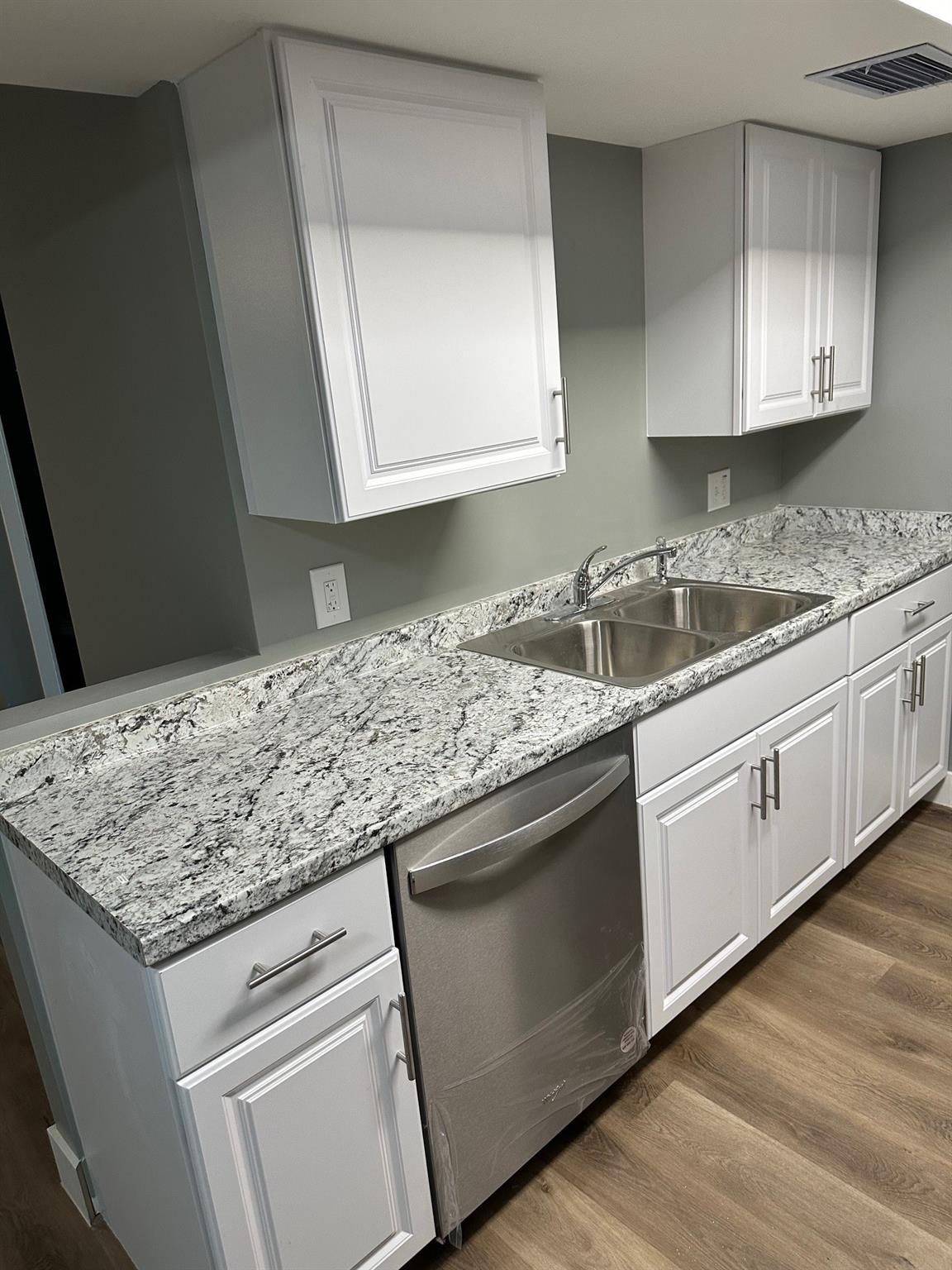 Tam O Shanter Villas - Residential Lease