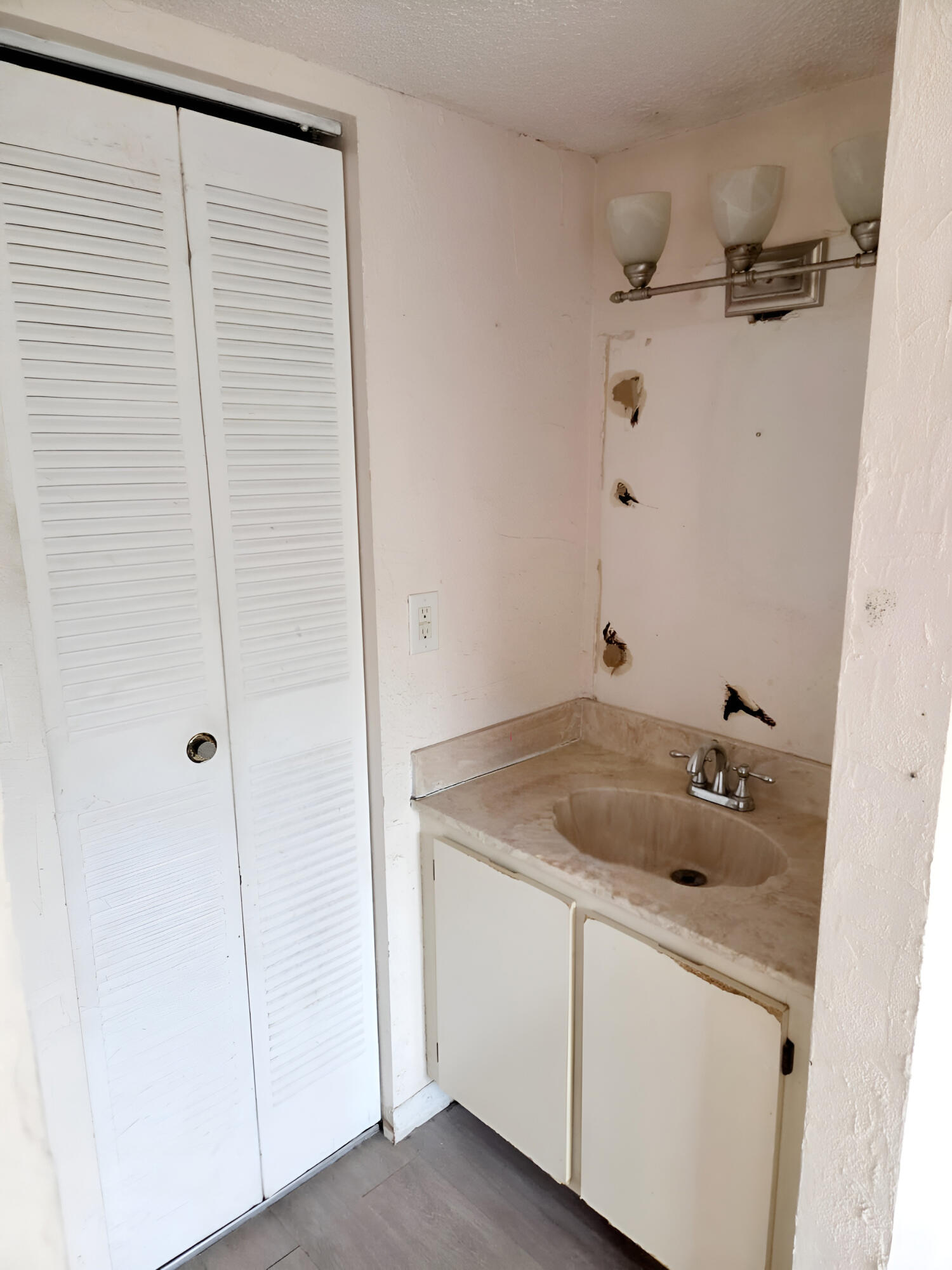 PALM COURT CONDO - Residential