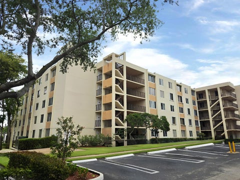 Tiny photo for 3253 Riverside Drive #D-301, Coral Springs, FL 33065 (MLS # B26017123)