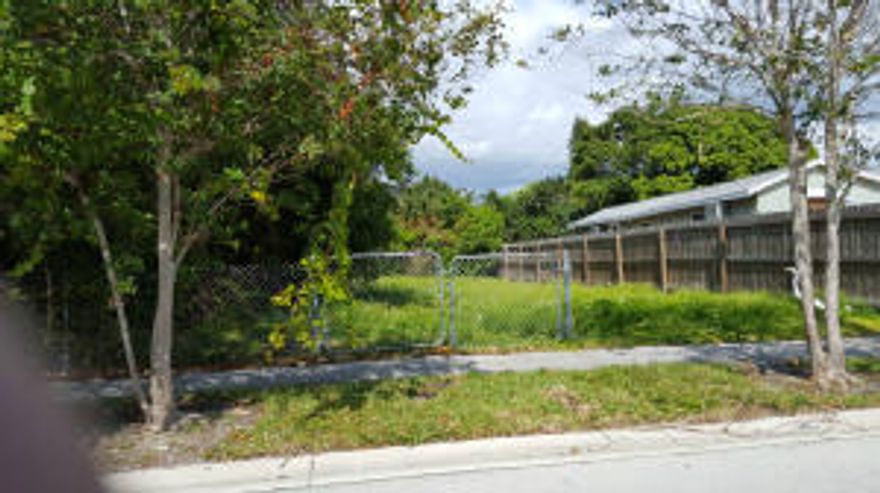 ATTENTION: BUILDERS, HOME OWNERS & INVESTORS: This is a rare opportunity to purchase a VACANT LOT in East Boca Raton.  Building set backs according to the city of Boca are 30' on the front, 10' on each side and 25' at the rear.  Zoned R2. Can have a small duplex with a min. 700 sq ft each side or single family min 1250 sq ft.  Ask Sue Fineman listing agent for city documentation.  There was once a structure on the property so the impact fees for a new build to the city will be reduced to approx. $663.