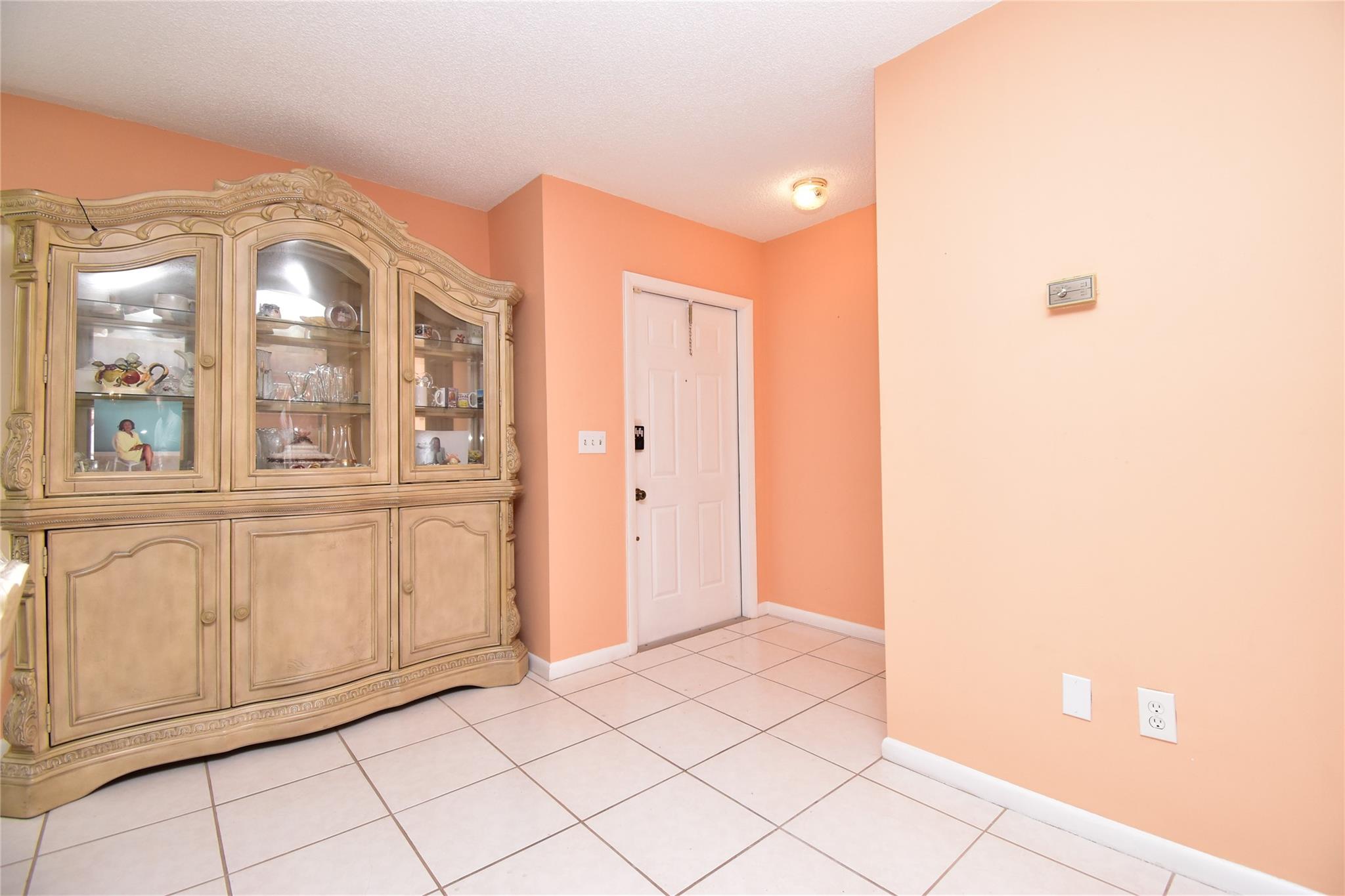 3305 Silver Buttonwood Dr