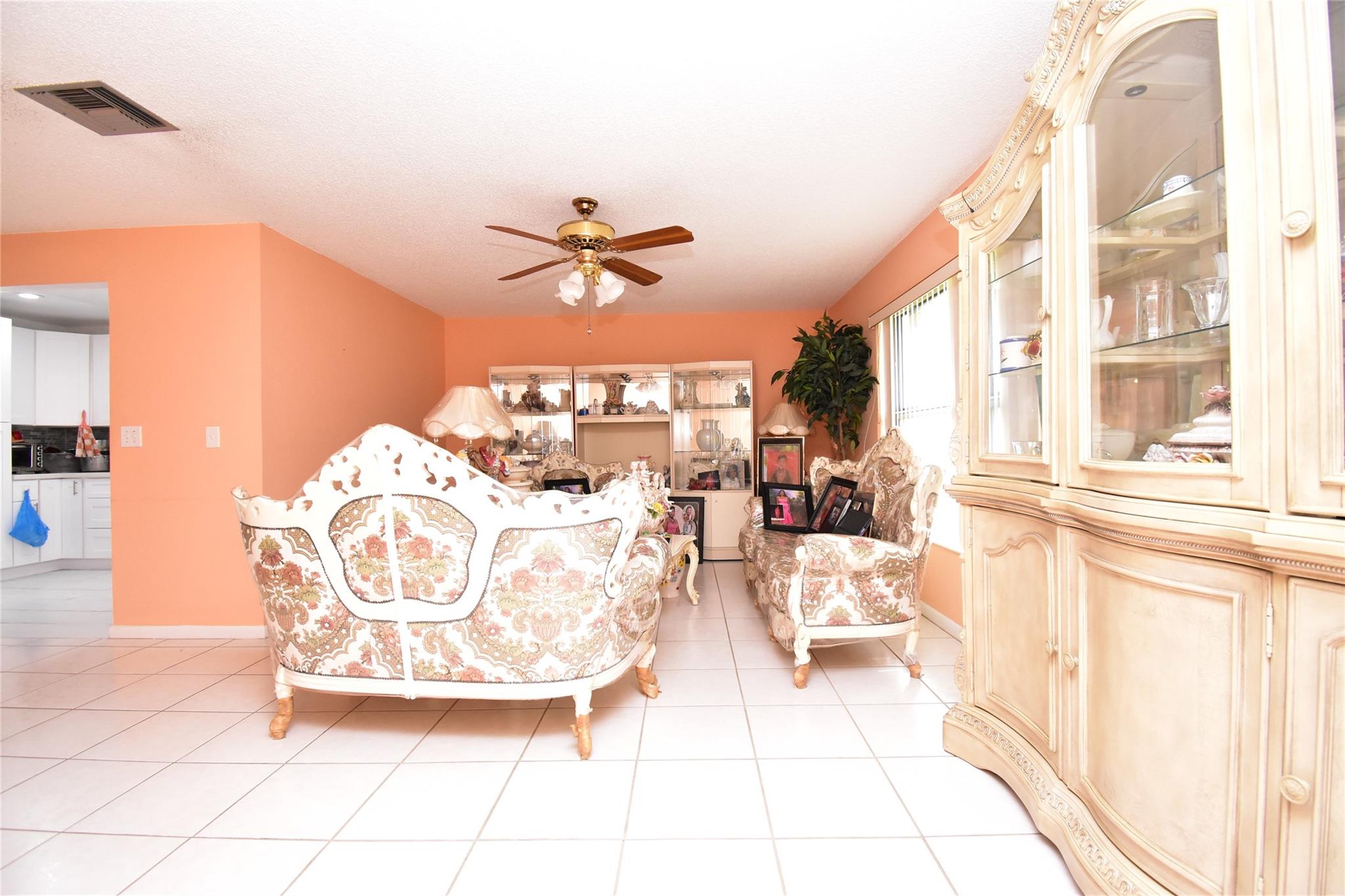 3305 Silver Buttonwood Dr
