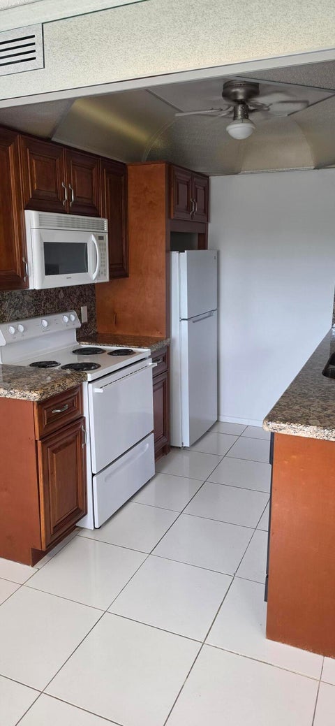 Tiny photo for 4102 NEWPORT U #4102, Deerfield Beach, FL 33442 (MLS # B26086104)