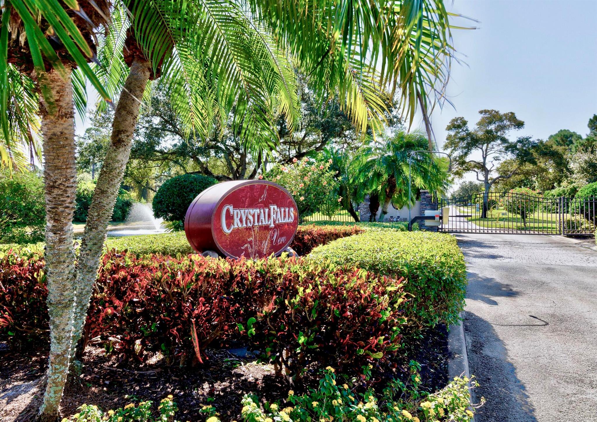 CRYSTAL FALLS OF VERO - Residential