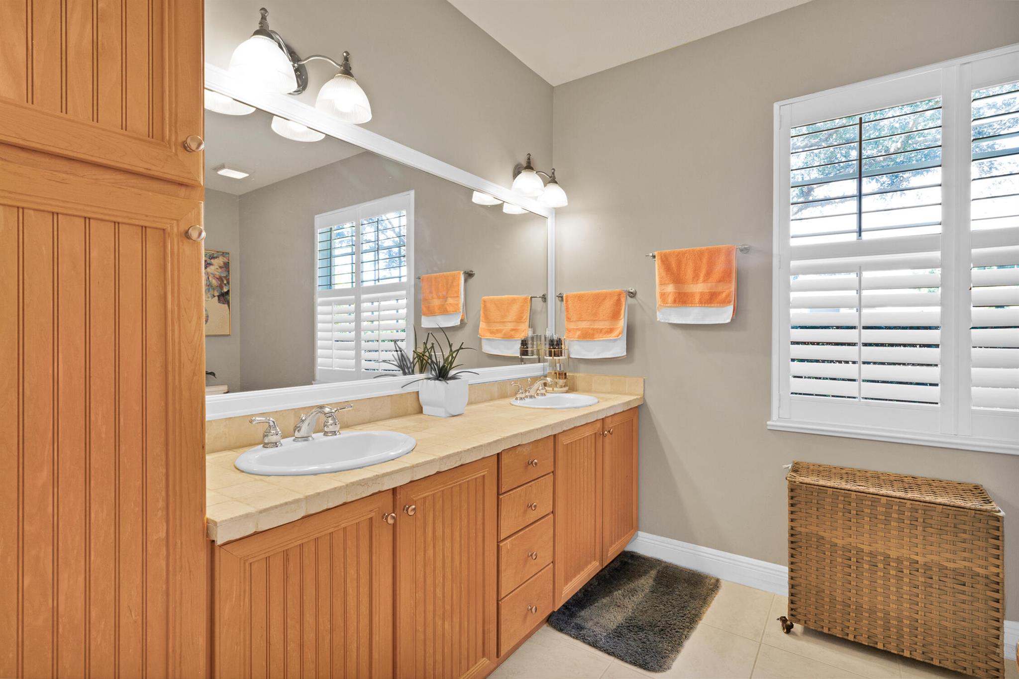 CRYSTAL FALLS OF VERO - Residential