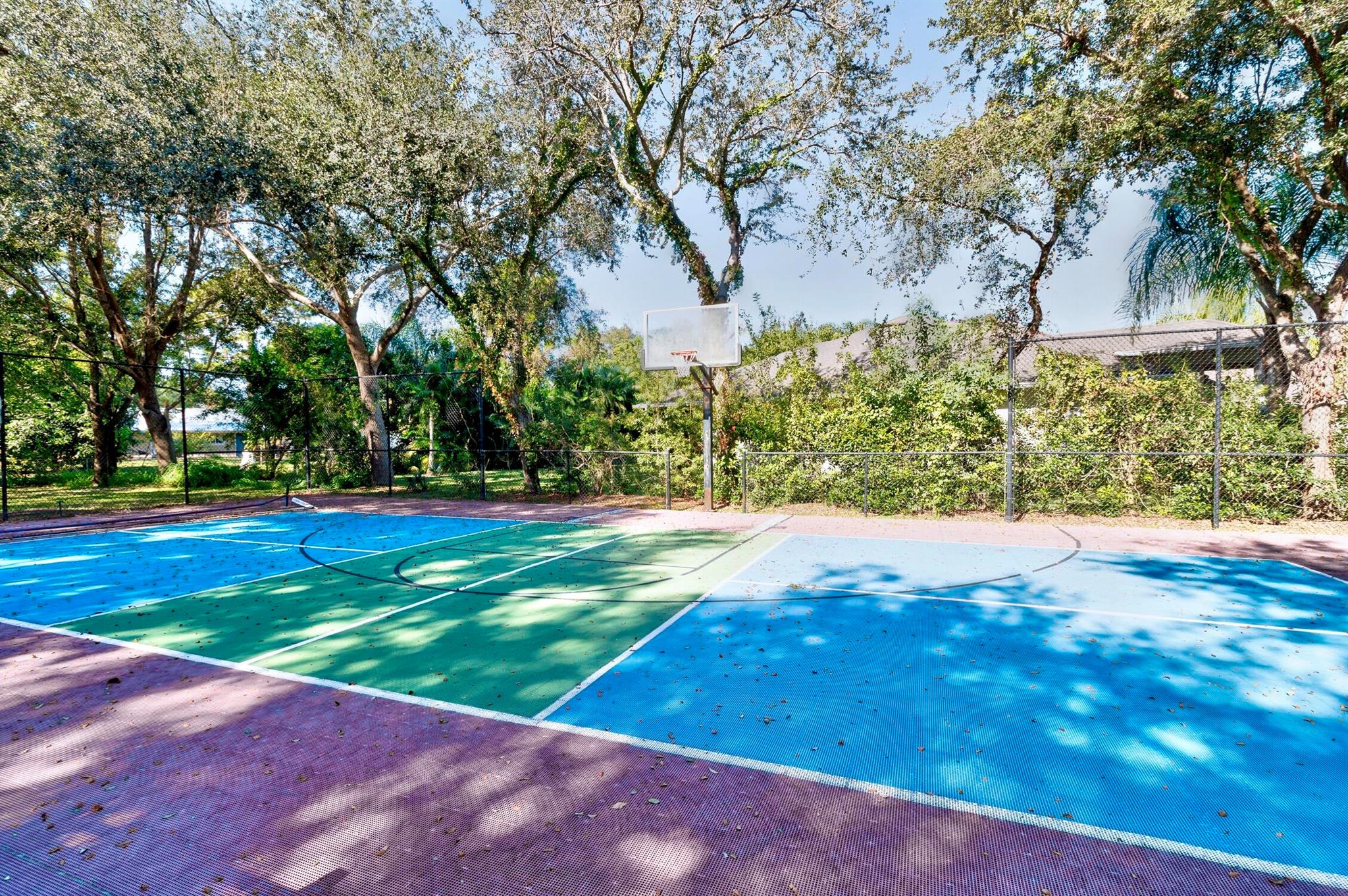 CRYSTAL FALLS OF VERO - Residential