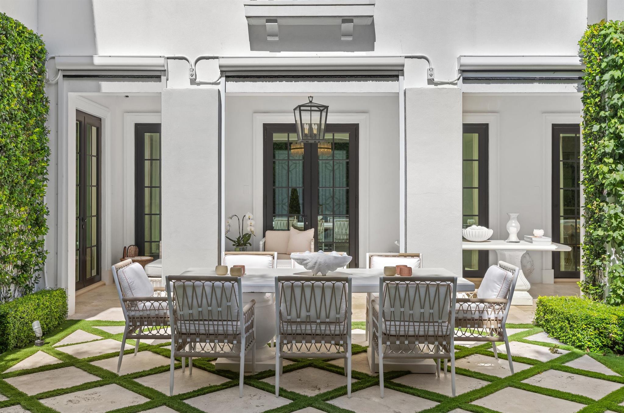 FLORAL PARK - Residential