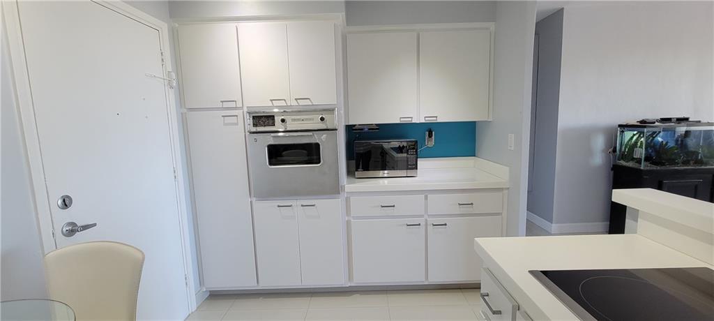 coral ridge towers - Residential