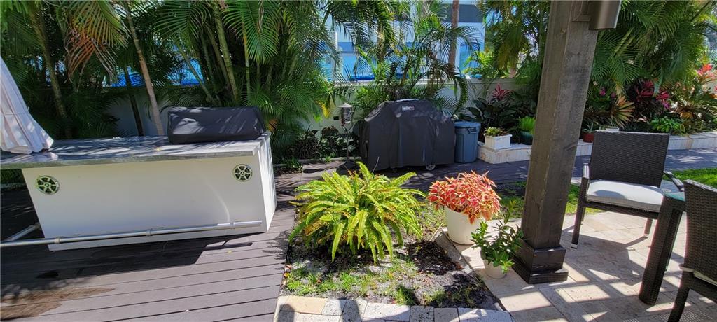 coral ridge towers - Residential