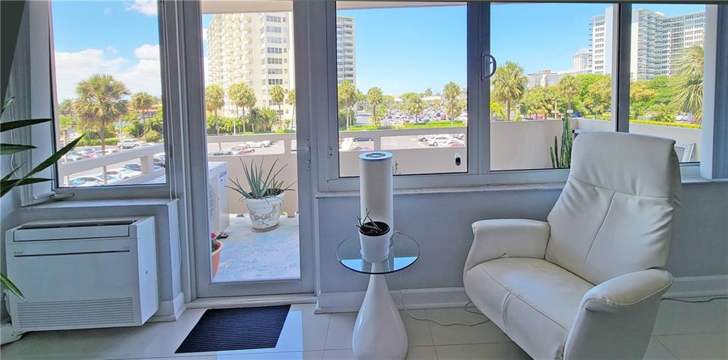 coral ridge towers - Residential