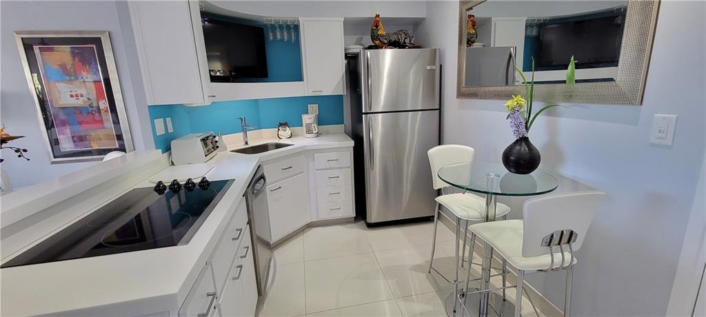 coral ridge towers - Residential