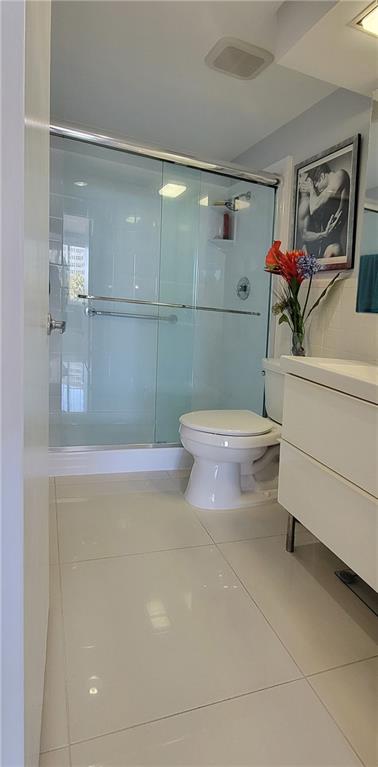 coral ridge towers - Residential