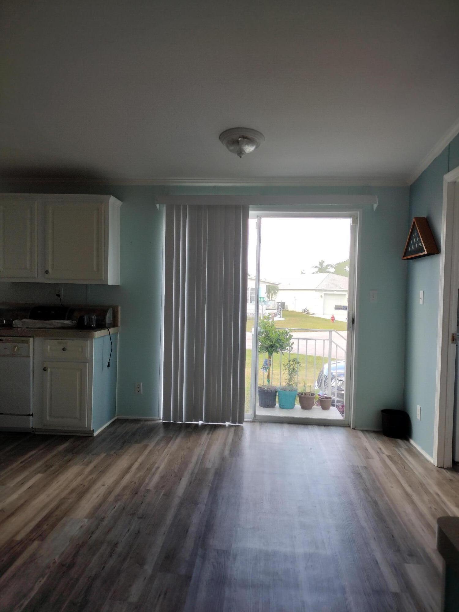 Spanish Lakes Riverfront - Residential