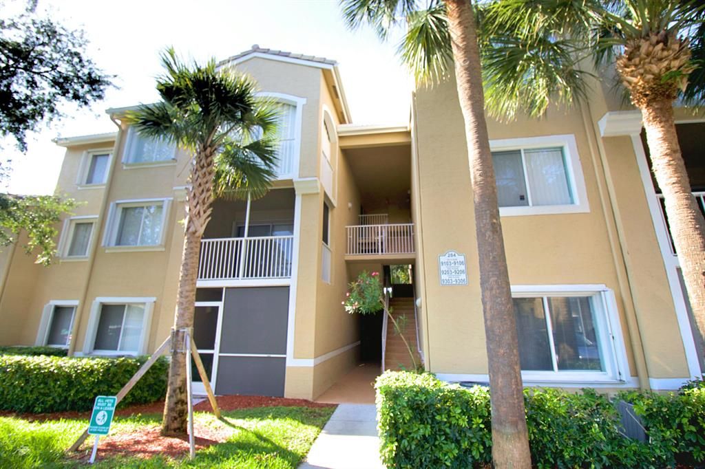Photo of 284 Village Boulevard #9104, Tequesta, FL 33469 (MLS # R10887544)