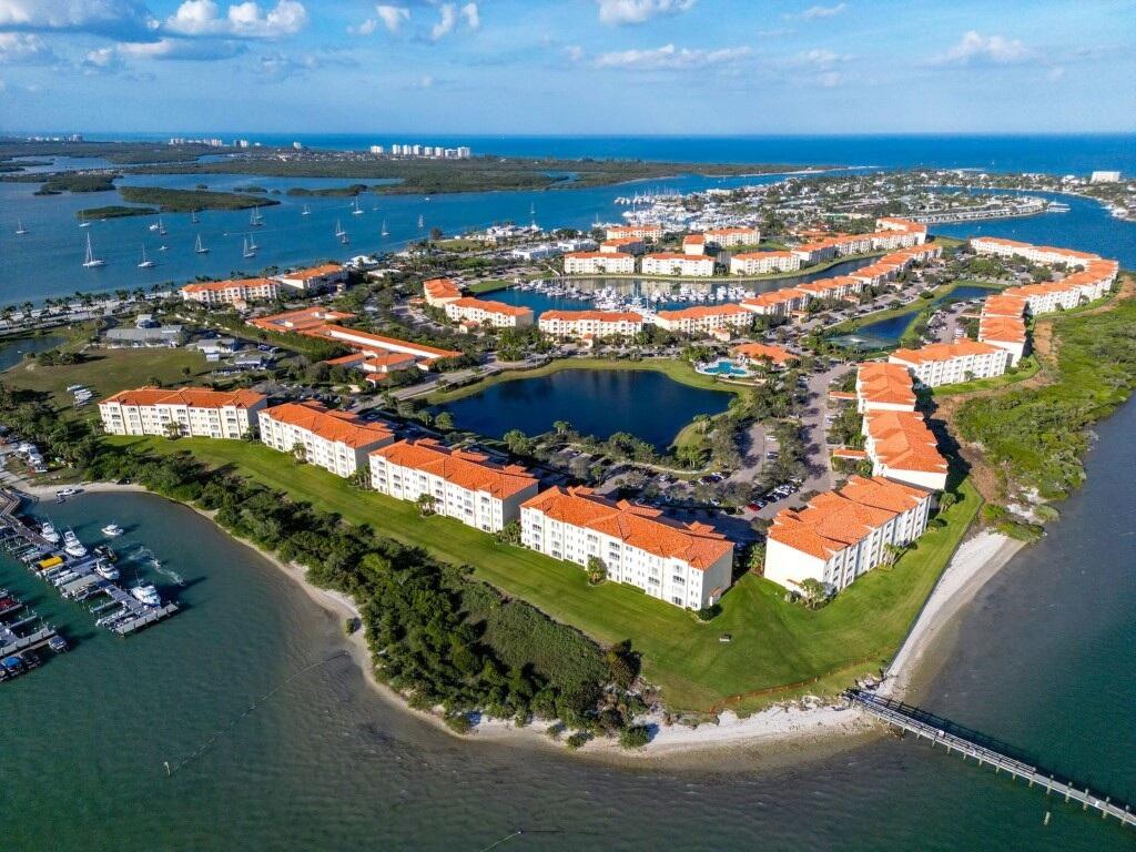 Harbour Isle West - Residential