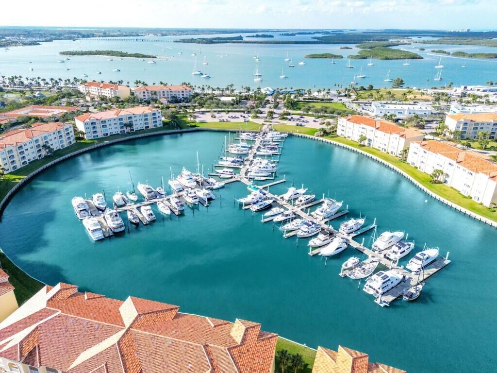 Harbour Isle West - Residential
