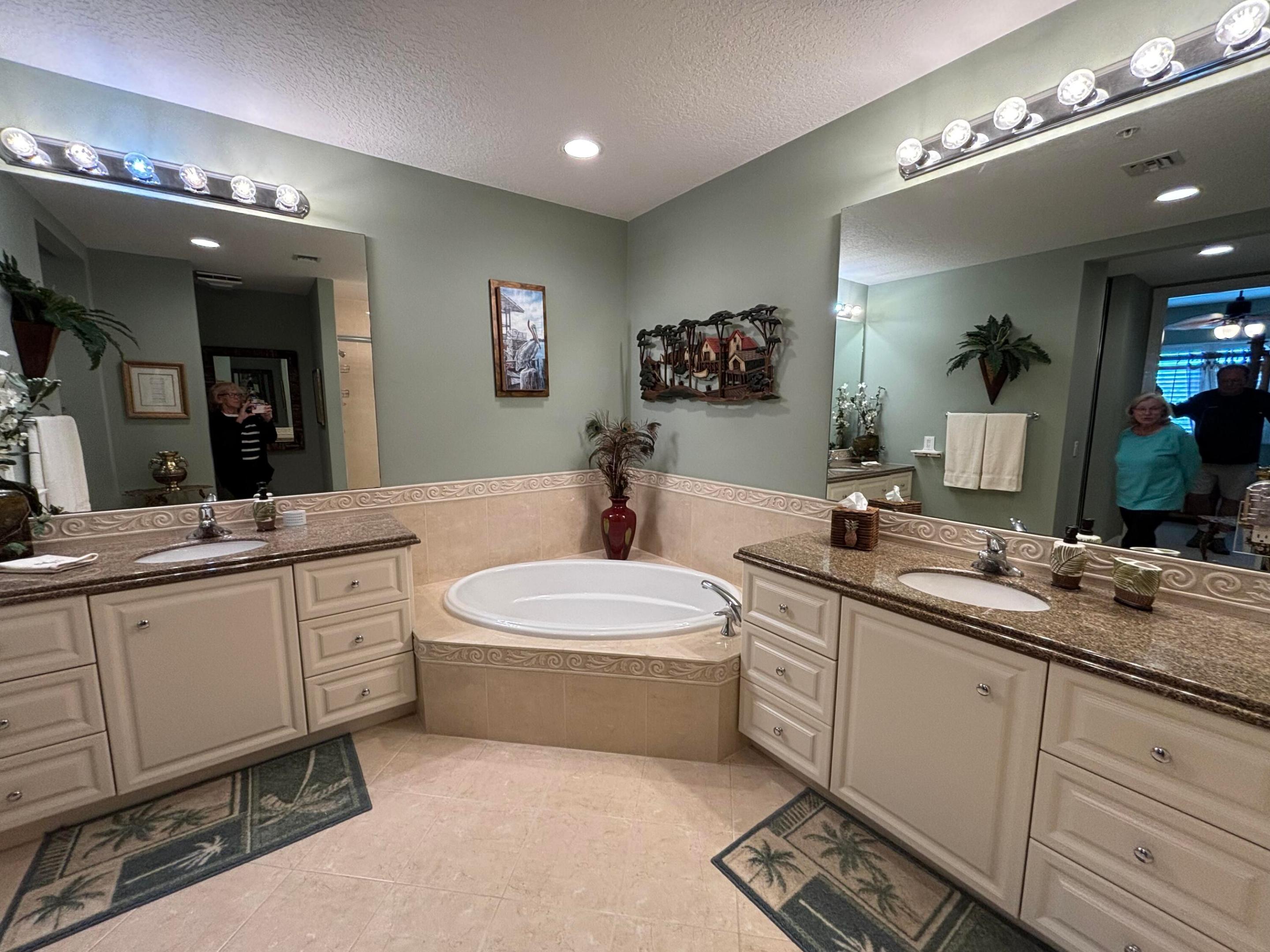 Harbour Isle West - Residential