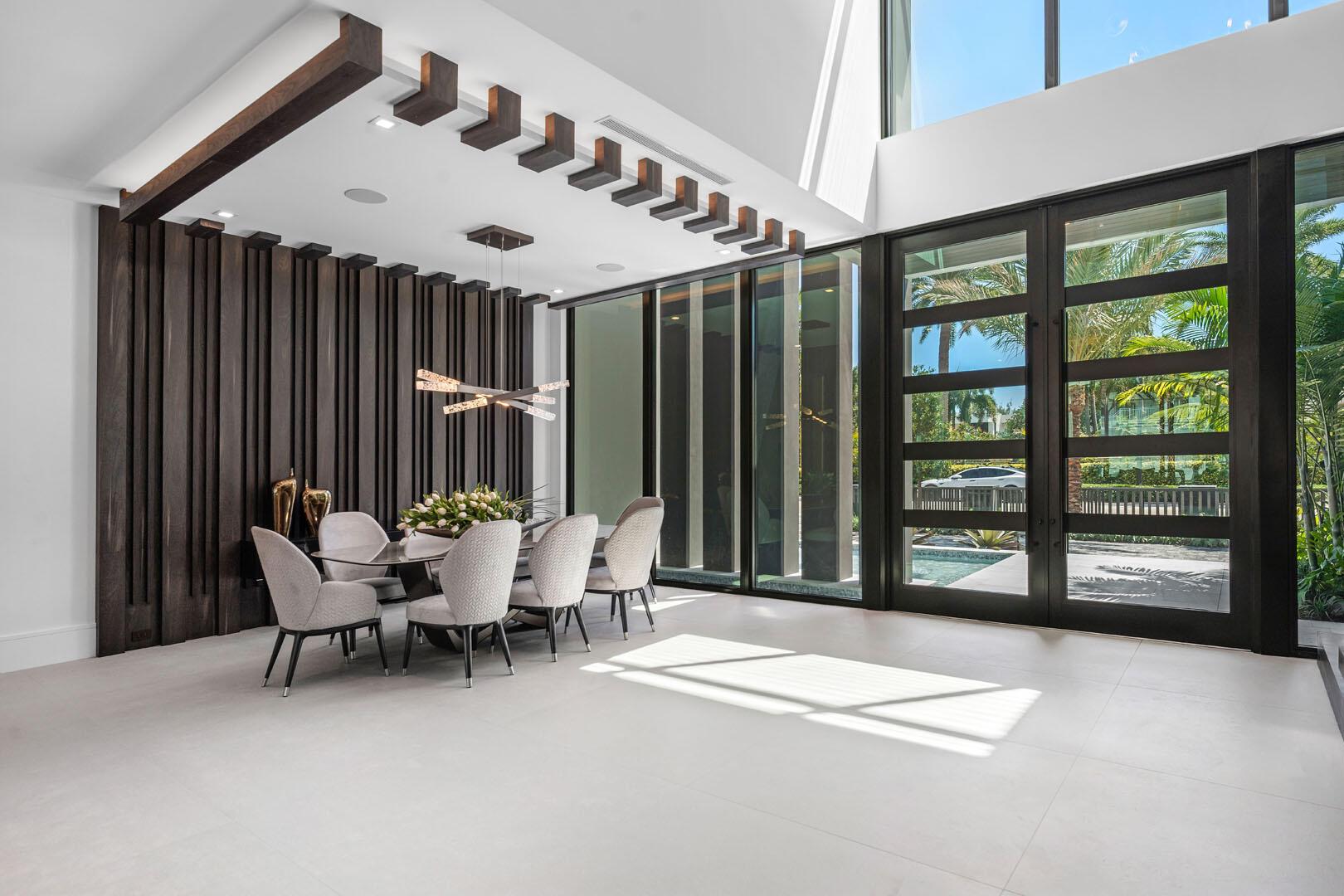 ROYAL PALM YACHT & COUNTR - Residential