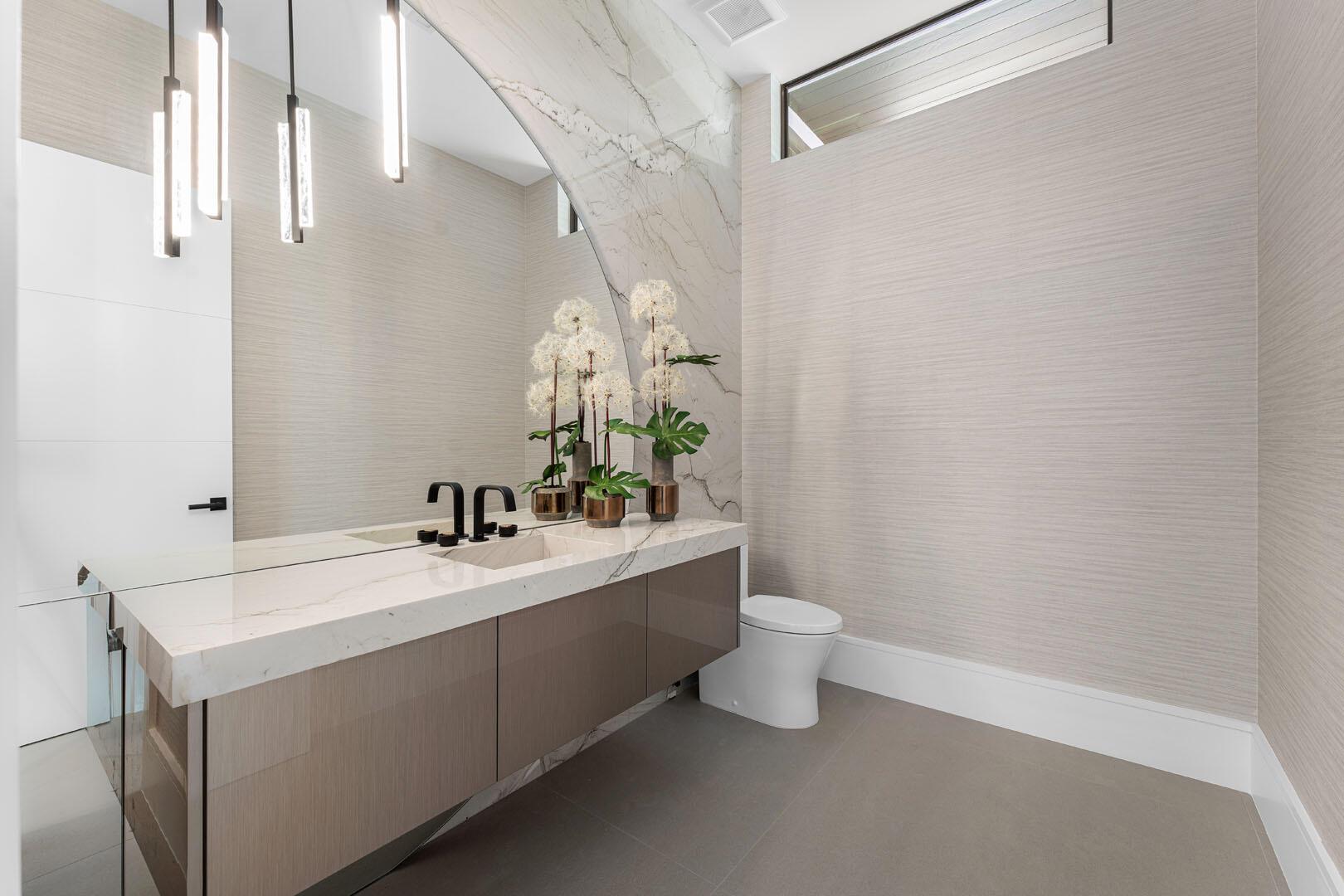 ROYAL PALM YACHT & COUNTR - Residential