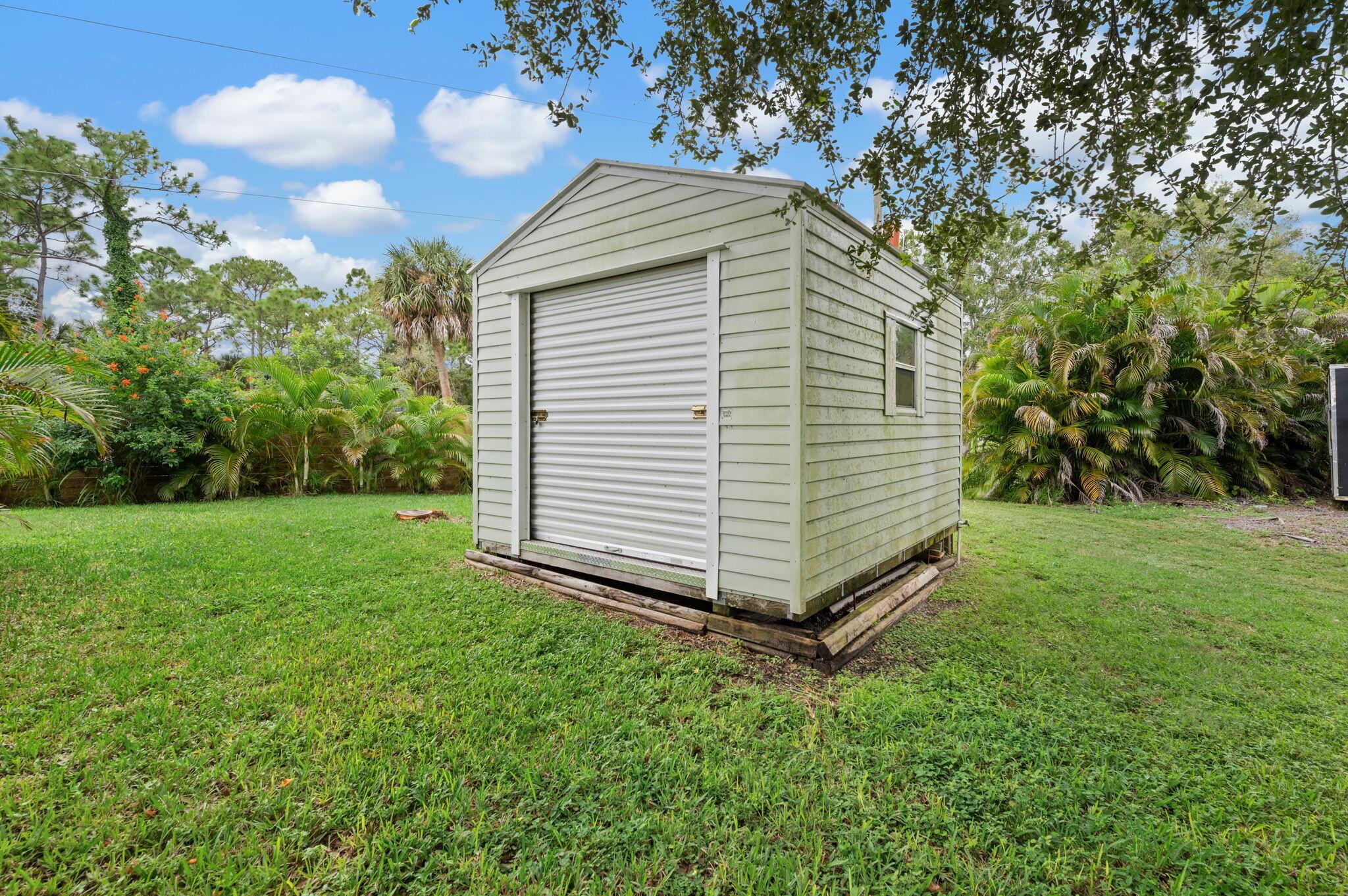 INDIAN RIVER ESTATES UNIT - Residential