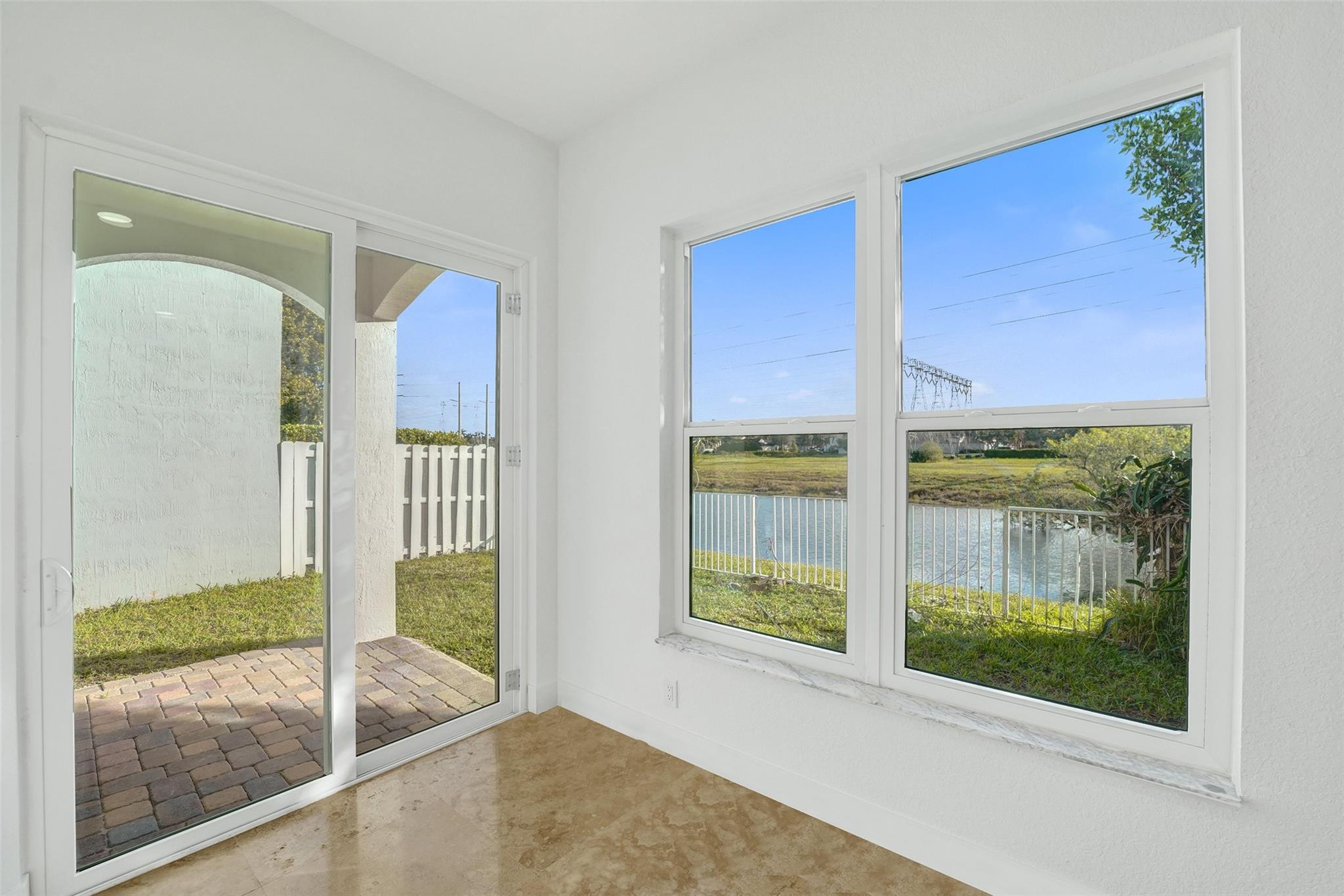 MAPLE RIDGE - Residential