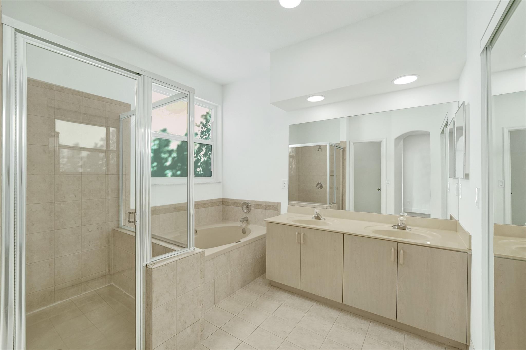 MAPLE RIDGE - Residential