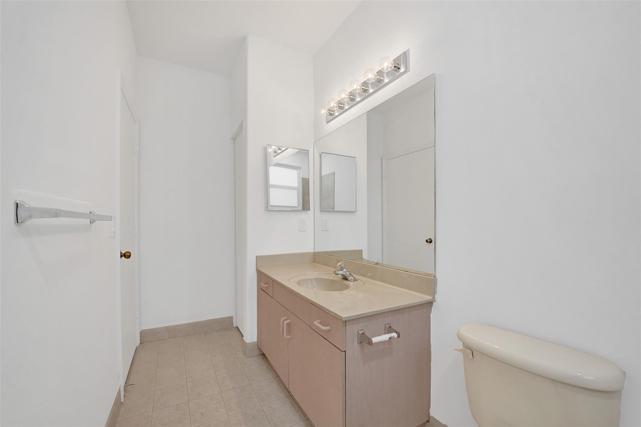 MAPLE RIDGE - Residential