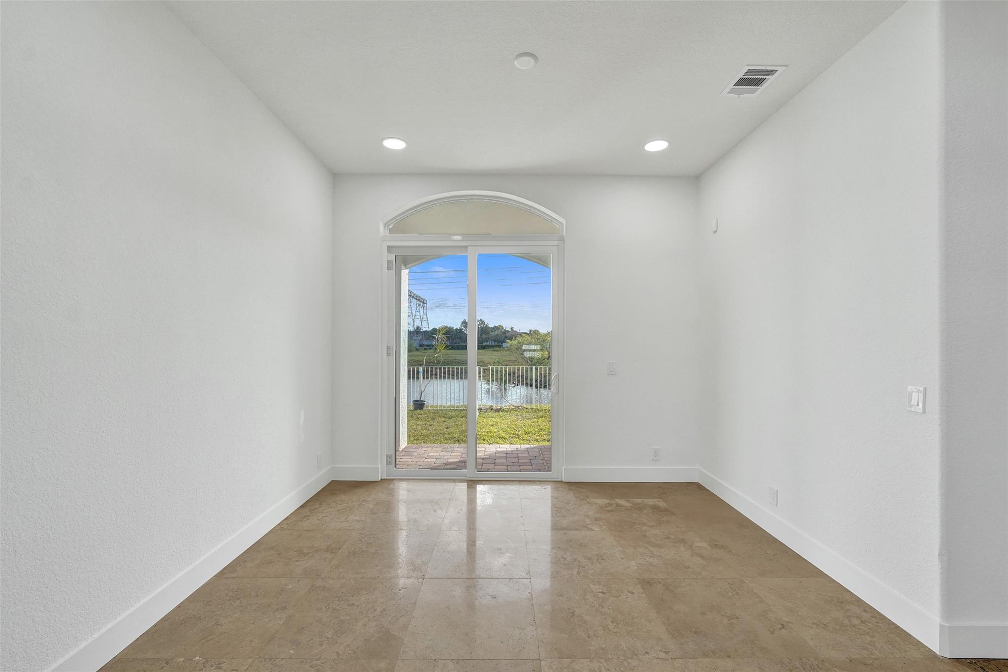 MAPLE RIDGE - Residential