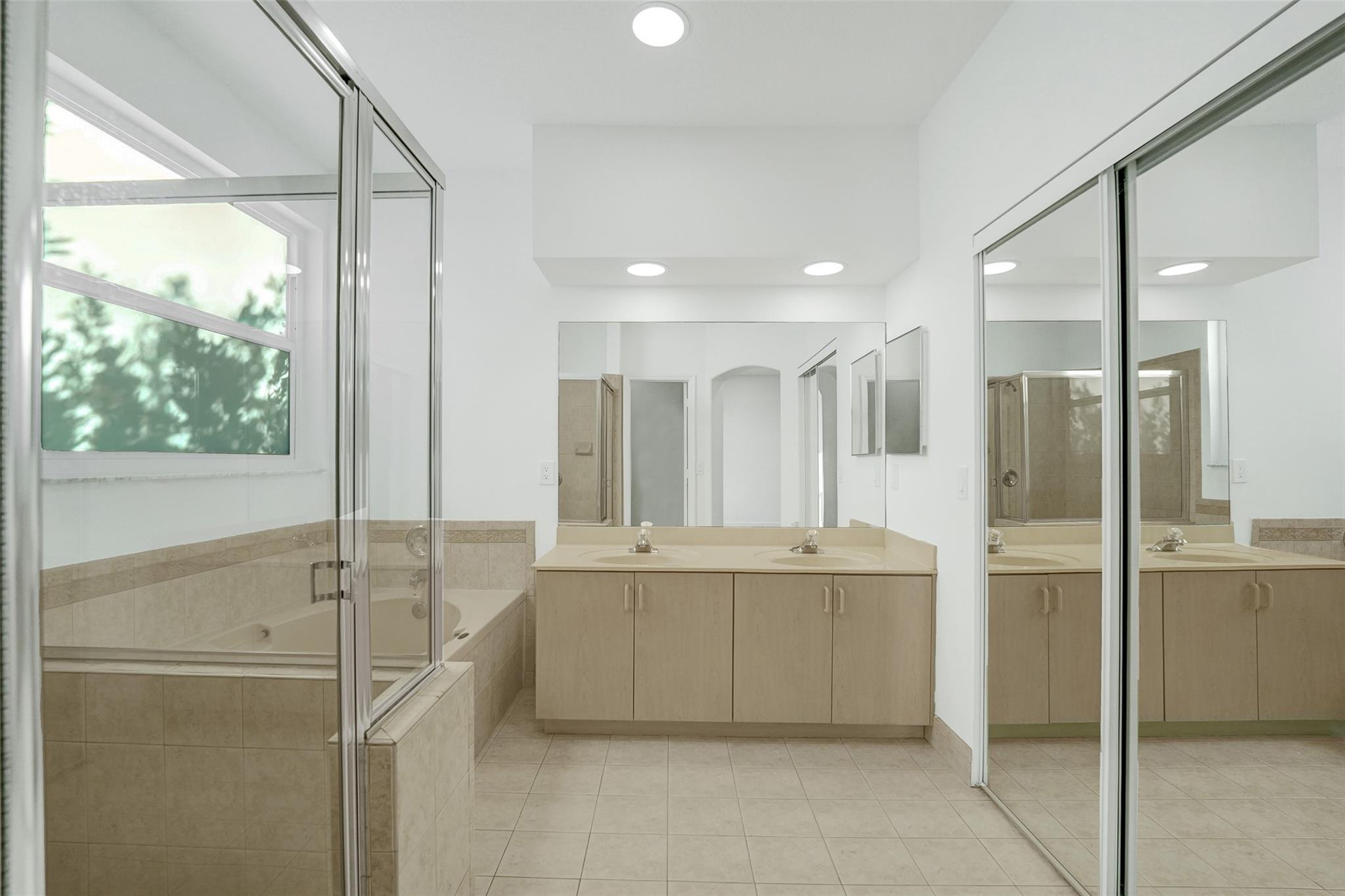 MAPLE RIDGE - Residential