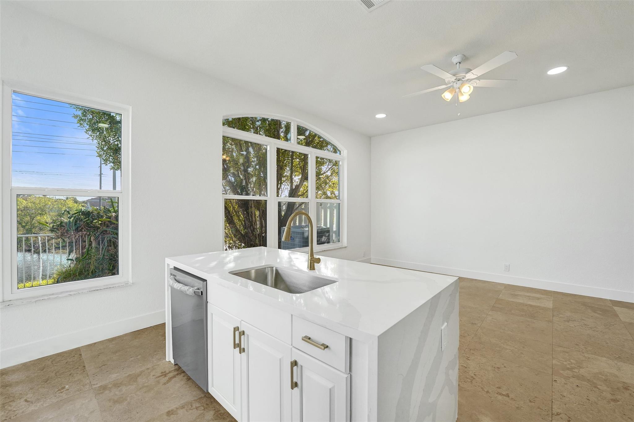 MAPLE RIDGE - Residential