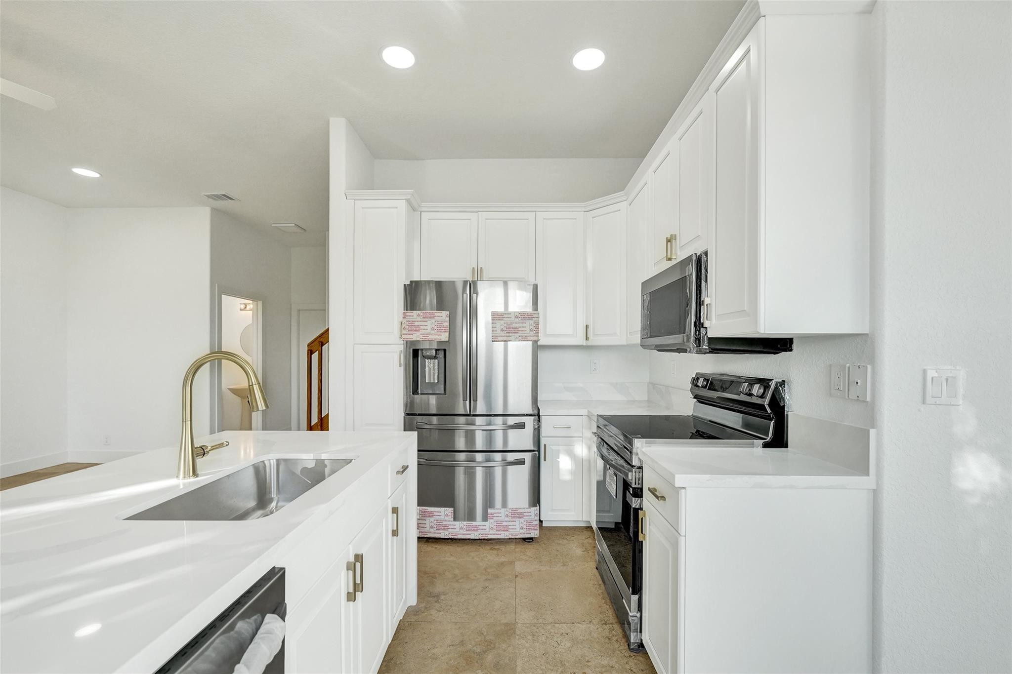 MAPLE RIDGE - Residential