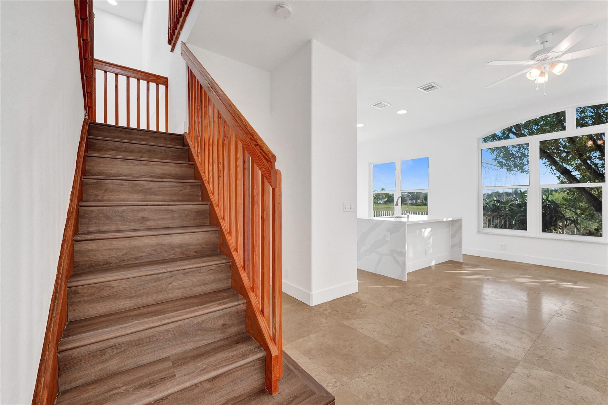 MAPLE RIDGE - Residential