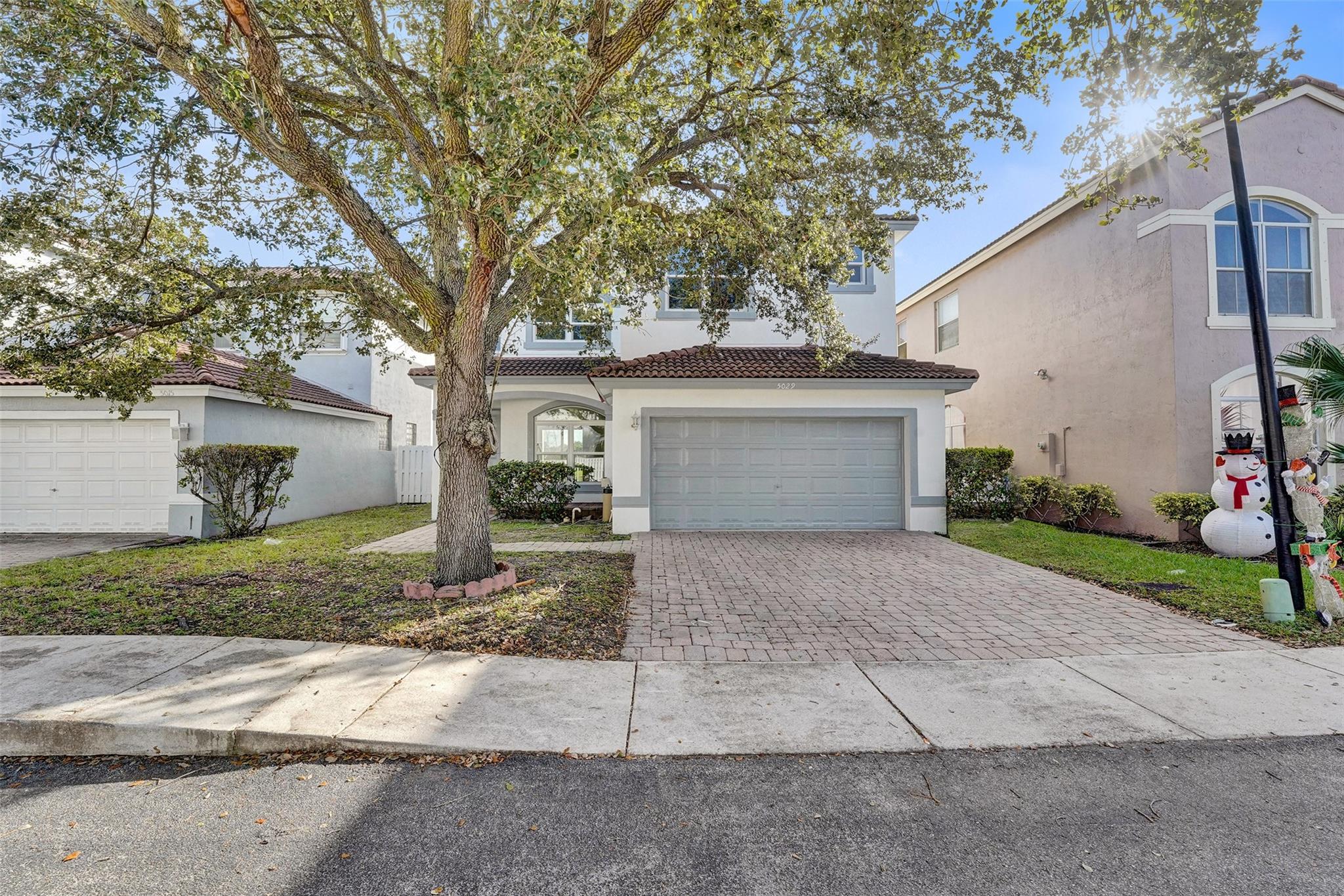 MAPLE RIDGE - Residential