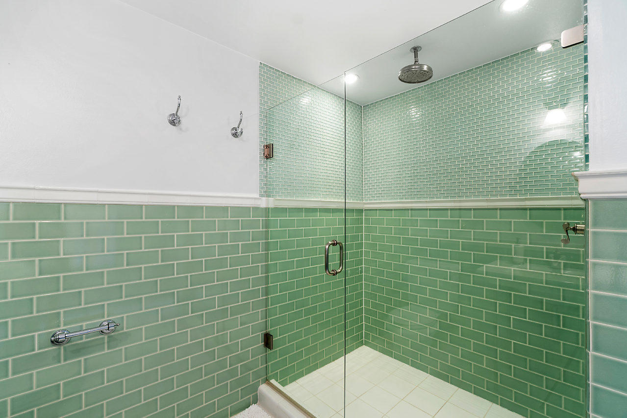 ST ANDREWS AT POLO CLUB CONDO - Residential Lease