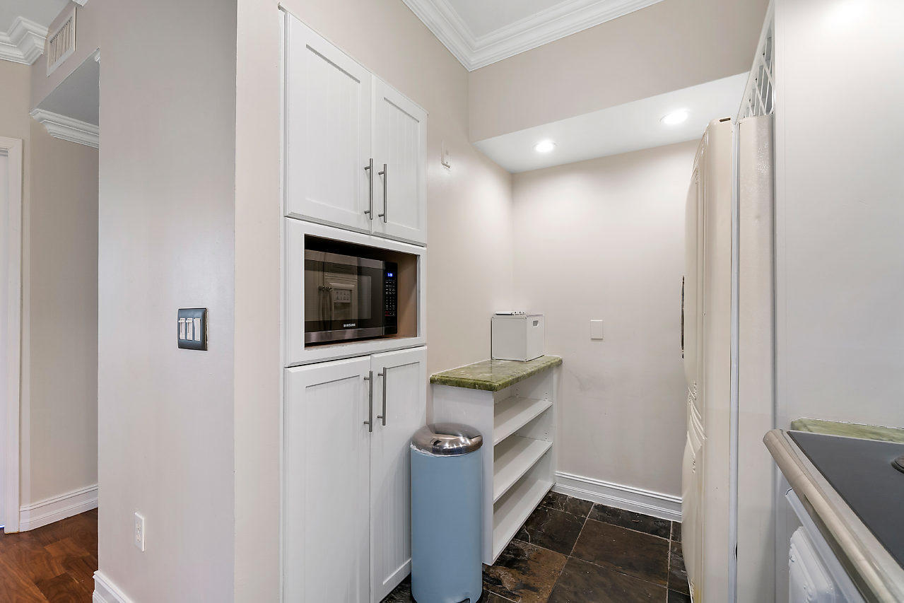 ST ANDREWS AT POLO CLUB CONDO - Residential Lease