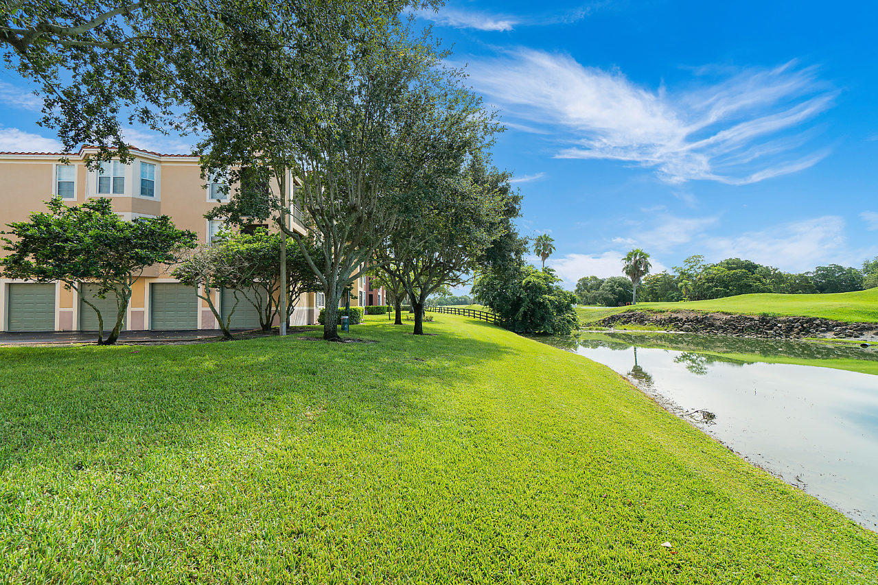 ST ANDREWS AT POLO CLUB CONDO - Residential Lease