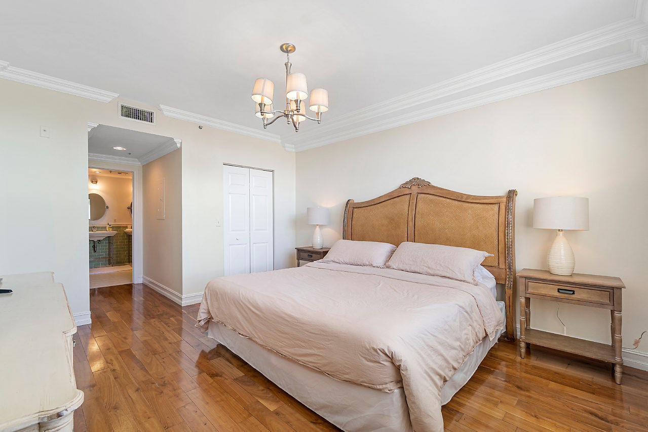 ST ANDREWS AT POLO CLUB CONDO - Residential Lease