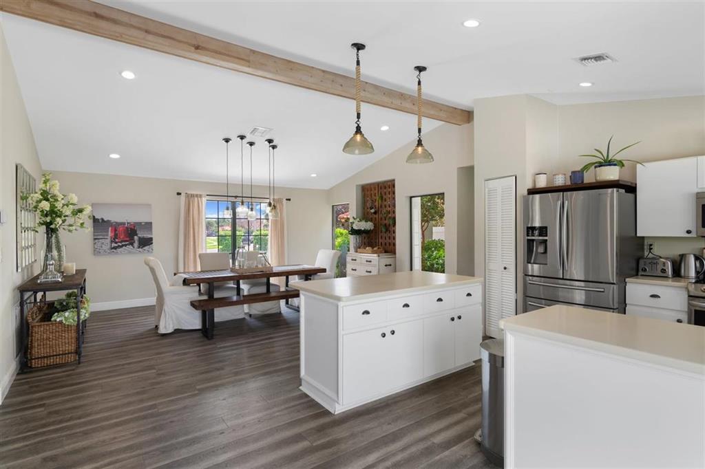 GREENVIEW SHORES 2 OF WEL - Residential