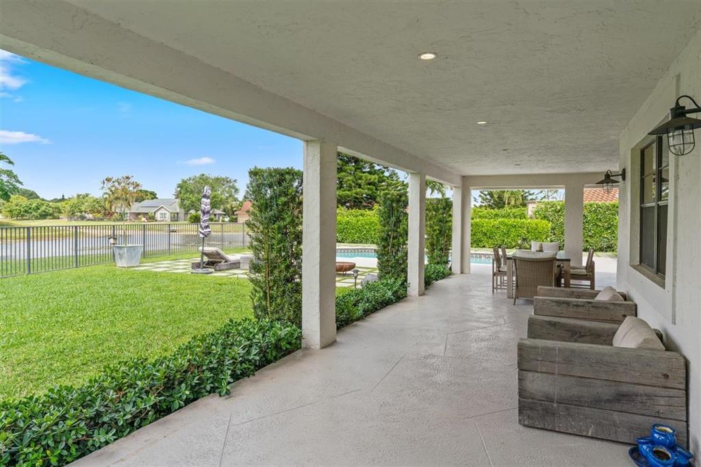 GREENVIEW SHORES 2 OF WEL - Residential