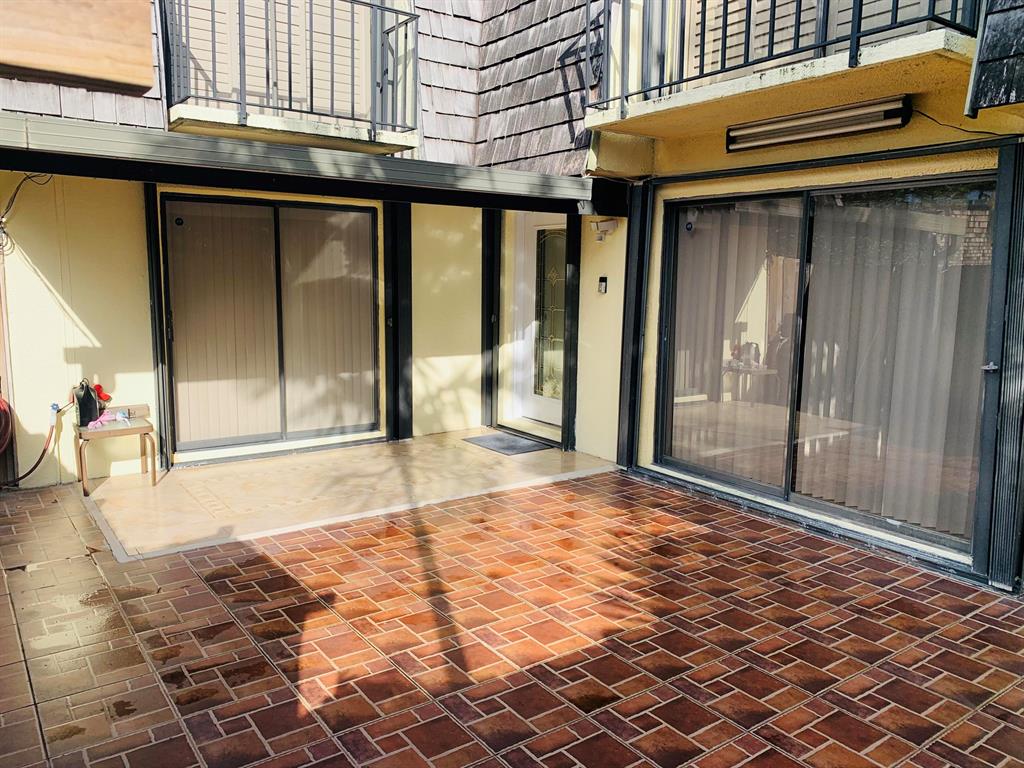 LAKEWOOD - Residential