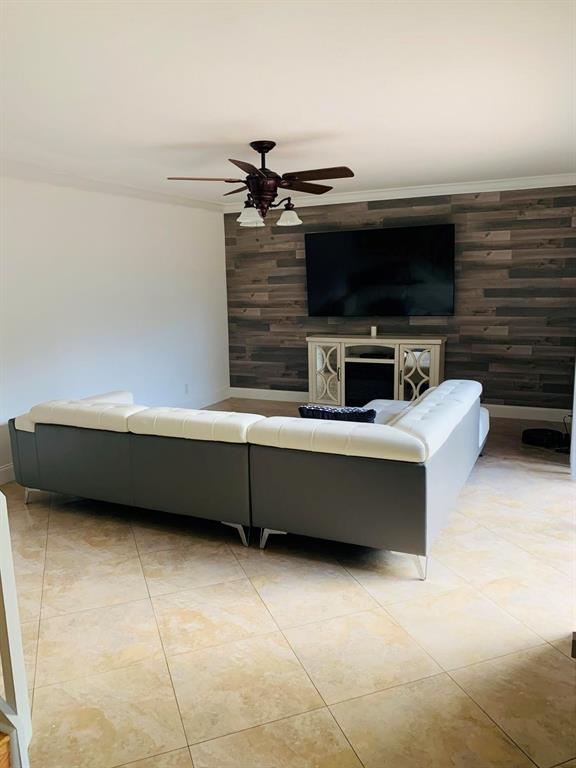 LAKEWOOD - Residential