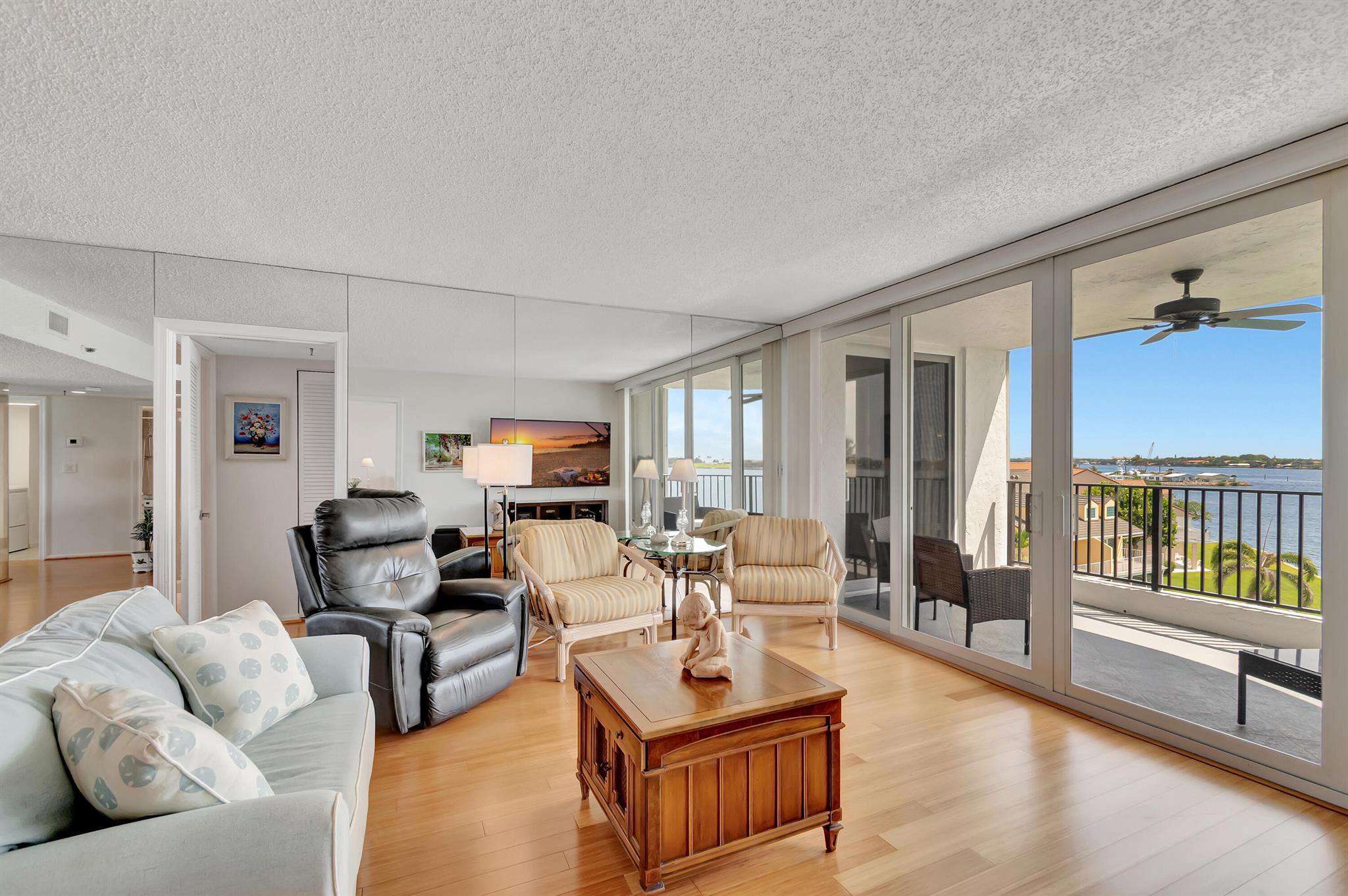 LAKESHORE COLONY - Residential