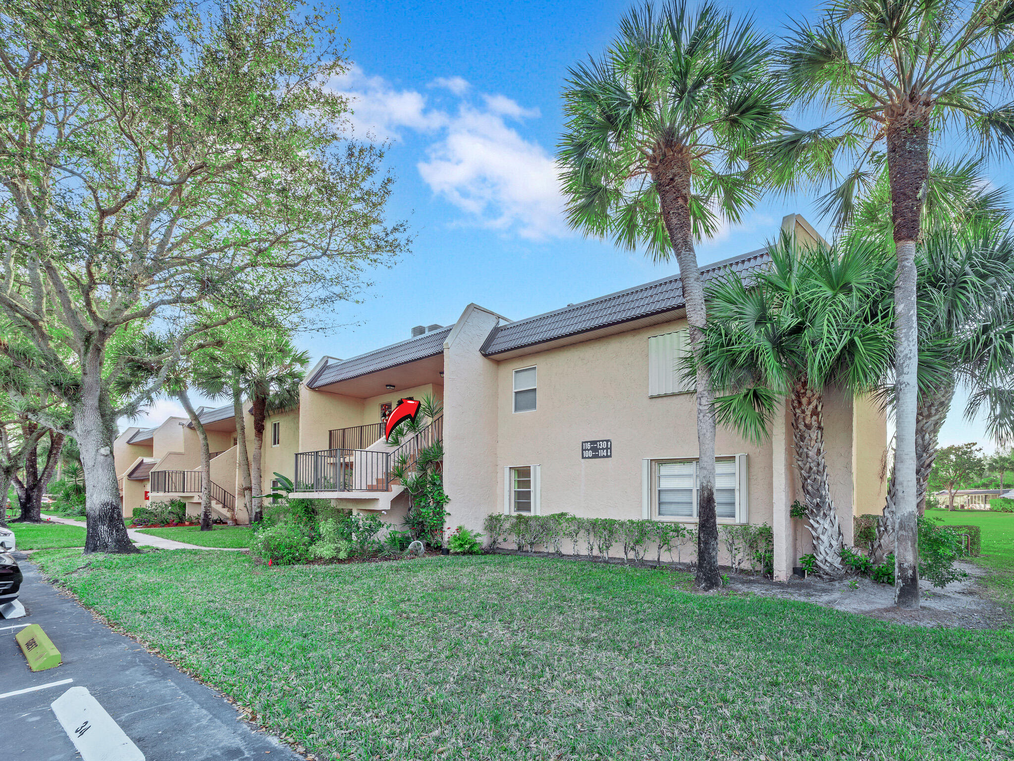 130 Lake Constance Drive, West Palm Beach, FL, 33411/$165,000 1 130 Lake Constance Drive