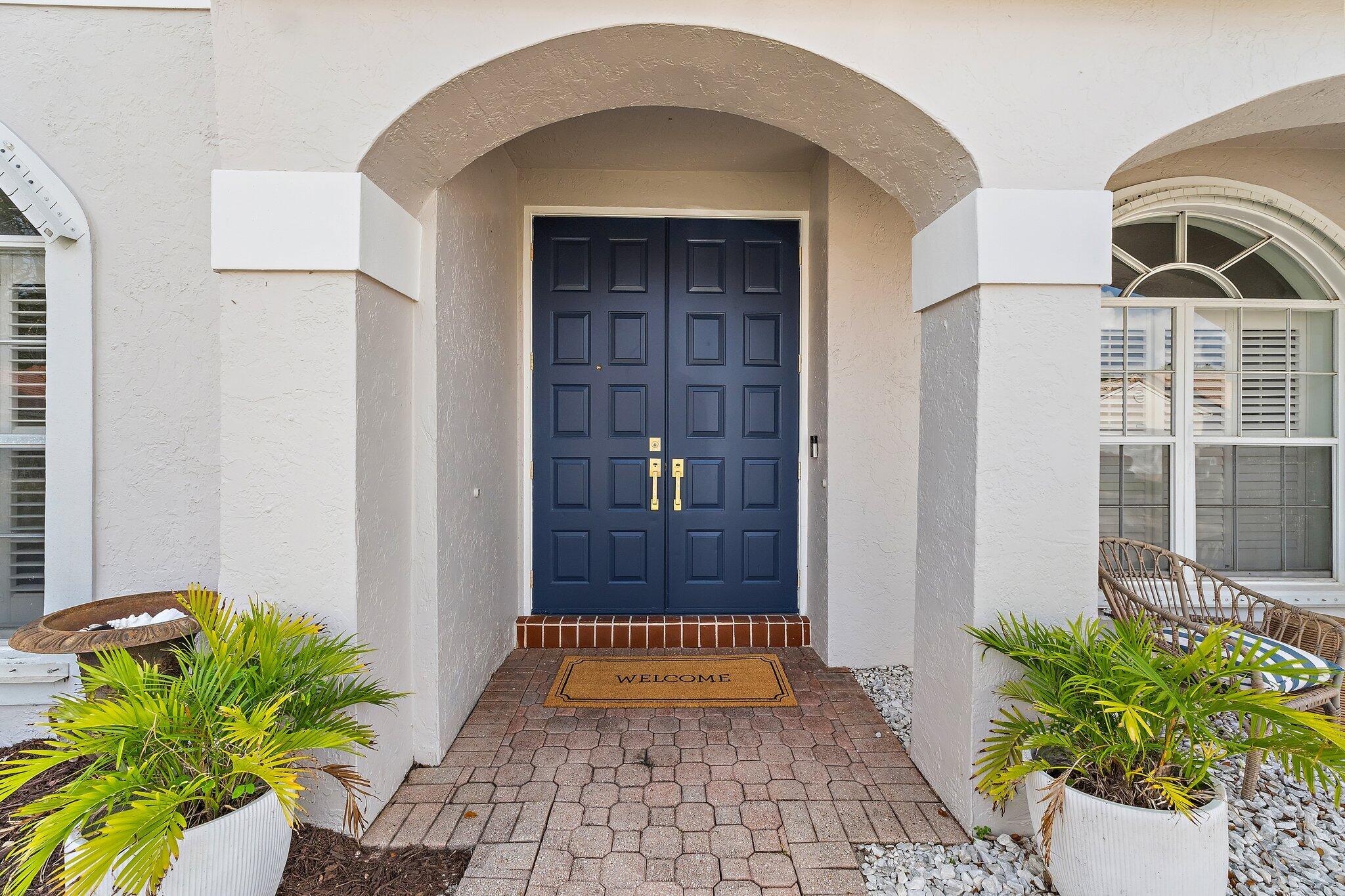 10295 Allamanda Boulevard